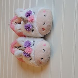 Girls unicorn slippers size 11-12